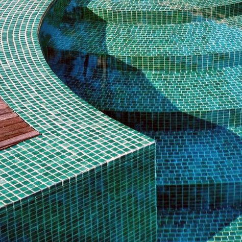 Top 60 Best Home Swimming Pool Tile Ideas - Backyard Oasis Designs Pool Tile Ideas, Home Swimming Pool, Mediterranean Mosaic, Pool Tile Designs, Swimming Pool Tile, Swimming Pool Mosaics, Mosaic Pool Tile, Beach Backyard, Green Tiles