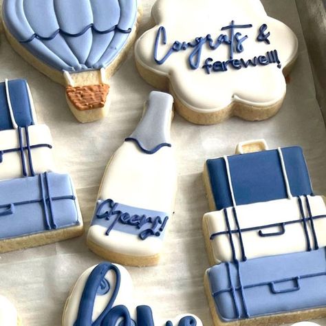 Sugar & Spice Cookie Co. on Instagram: "Here it is! The complete engagement/farewell set 💙🤍 I love these blues so much, such a pretty combination. What’s your favorite one in this set?? #cookiedecorating #sugarcookies #sugarcookiedecorating #decoratedcookies #decoratingcookies #icingcookies #engagementcookies #customdecoratedcookies" Farewell Cookies, Engagement Cookies, Monkey Party, Cookie Decorations, Spice Cookies, Cookie Ideas, Icing Cookies, Sugar Cookies Decorated, Sugar And Spice