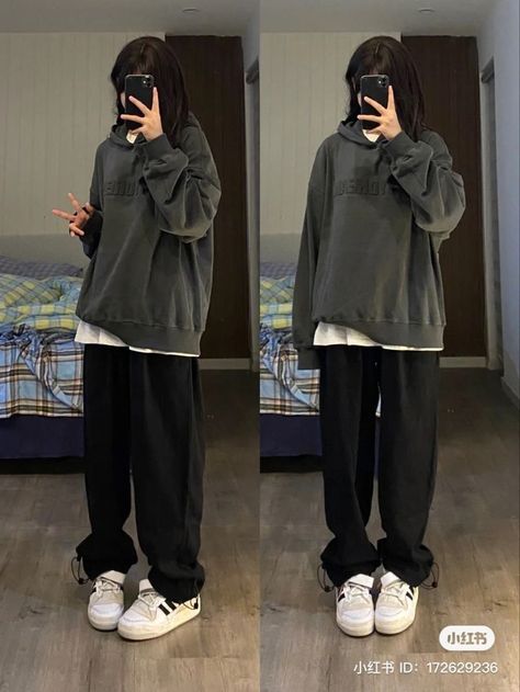 Baggy Clothes Streetwear, Poc Aesthetic Outfits, Baggy Outfit Ideas, Boyish Outfits, Outfits Styling, Streetwear Lifestyle, Outfit Oversize, Design Makeup, Baggy Clothes