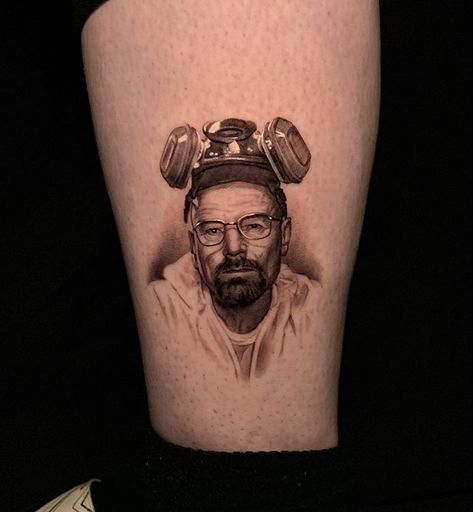 Heisenberg Tattoo, Breaking Bad Tattoo, Flower Neck Tattoo, Korean Tattoo Artist, Movie Tattoos, Tattoo Inspiration Men, Disney Tattoo, Leg Tattoo Men, Bad Tattoos