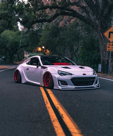 Subaru Brz Wallpapers, Brz Wallpaper, Brz Subaru, Gt 86, Cars Ideas, Aesthetic Cool, Aesthetic Car, Best Jdm Cars, Car Aesthetic