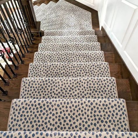 Stanton on Instagram: "Such a fun & exciting pattern for a staircase!😄😄 (Style: Dottie) @carpetshowcasedesign #stantoncarpet #carpetrunner #carpetlove #luxurycarpet #interiordesign #stairrunner #staircases #homeinspo #luxurydesign #animalpattern #animalprint #houseenvy" Fun Stair Runner, Staircase Runner Carpet, Patterned Carpet On Stairs, Carpet Runner On Stairs, Patterned Stair Carpet, Carpet Inspiration, Stairs Carpet, Staircase Styles, Stanton Carpet