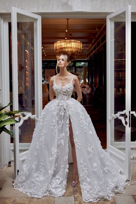 THE IVORY ROOM BRIDAL INTRODUCES PALLAS COUTURE PRIVEE’S 2025 COLLECTION The Ivory Room Bridal, Bridal Gowns 2024, Bridal Loft, Pallas Couture Bridal, Allure Bridal Couture, Ball Gown Floral, Bridal Silhouette, Ivory Room, Marchesa Bridal