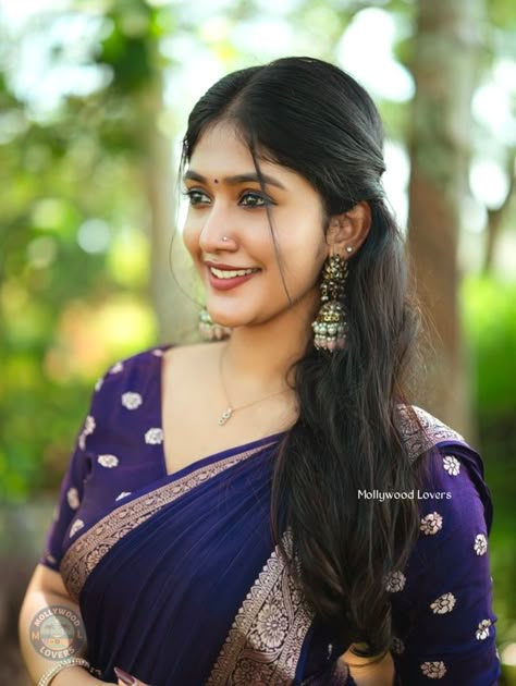 Kalyani Anil, Hindu Wedding Photos, Anupama Parameswaran, Busty Fashion, Hindu Wedding, Actor Model, Indian Actresses, Fort, Wedding Photos