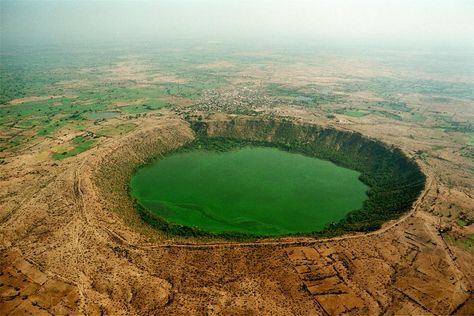 Meteor impact crater at Lonar, Maharashtra Meteor Impact, Constitution Of India, Indus River, Sanathana Dharma, Mohenjo Daro, Impact Crater, Kovalam, Travel In India, Places To Visit In India