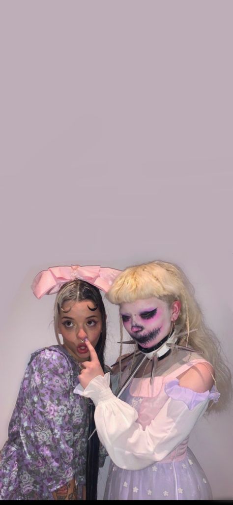 Jazmin And Melanie, Jazmin Bean Melanie Martinez, Jazmin Bean And Melanie Martinez, Billie And Melanie, Melanie And Billie, Melanie Martinez And Jazmin Bean, Jazmin Bean Wallpaper, Jazmine Bean, Jazmin Bean