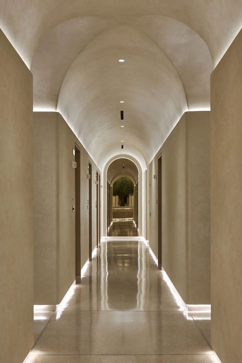 Hotel Corridor Design, Spa Design Interior, Wellness Center Design, Vintage Mansion, Clinic Interior, Ceiling Design Ideas, Hotel Corridor, Spa Interior Design, Corridor Design