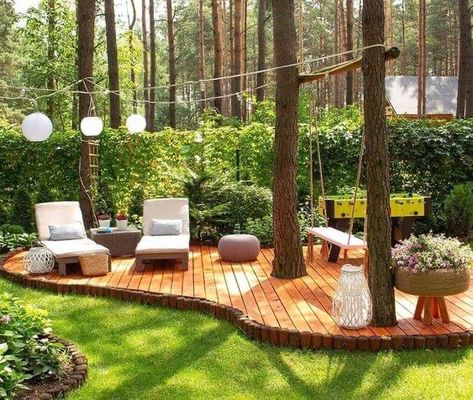 Open Backyard Privacy Ideas, Backyard Woods Ideas, Patio Around Tree, Sun Deck Ideas, Deck Around Trees, Yard Activities, Awning Patio, Minimalist Ideas, Airbnb Ideas