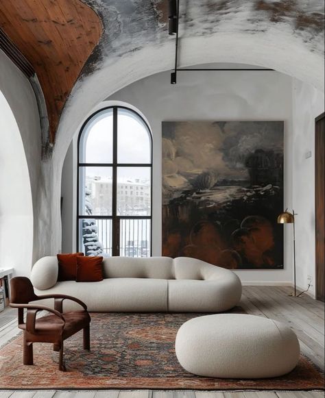 Modern Italian Interior, Arched Ceiling, Modern Rustic Living Room, Lounge Interiors, Interior Design Courses, Rustic Living, Large Abstract Painting, Rustic Living Room, Large Abstract