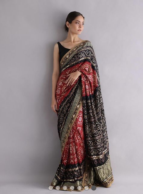 Chunri Saree, Amna Chaudhry, Keep Smile, Fancy Sarees Party Wear, Traditional Indian Dress, Desi Fashion Casual, Indian Saree Blouses Designs, Indian Fashion Saree, Saree Designs Party Wear