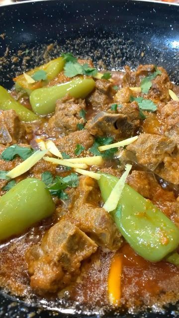 Ramsha Sheikh on Instagram: "Mutton Shinwari Karahi Ingredients: 1. Mutton/lamb - 1kg 2. Cooking oil - 2-3 tbsp 3. Ginger garlic paste - 1 tbsp 4. Water - 2-3 cups Method: - Heat 2-3 tbsp of cooking oil in a pan. - Sauté 1 tbsp of ginger garlic paste until fragrant. - Add 1kg mutton, cook until tender. - Pour 2-3 cups of water, simmer until meat is done. - Proceed with your preferred Karahi preparation. For Gravy: • 1/2 cup cooking oil or ghee • Cooked meat • 1 tbsp ginger garlic paste • 6-8 tomatoes • 4-5 green chillies • 1 tsp coarse black pepper • 1 tsp salt • 1 tsp crushed coriander • 1 tsp karahi masala (optional) • Fresh coriander (for garnishing) • Ginger (for garnishing) Instructions: - In a pan, heat 1/2 cup cooking oil or ghee. - Add 1 tbsp ginger garlic paste an Mutton Nihari Recipe, Ghee Roast Chicken Recipe, Mutton Keema Recipes Indian, Mutton Ghee Roast, Mutton Karahi, Garlic Paste, Cooking Oil, Black Pepper, Ghee