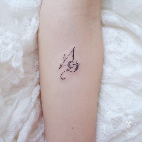 Best Capricorn Tattoos, Horoscope Tattoos Capricorn, Saturn Tattoo Capricorn, Capricorn Tattoo Designs For Women, Tattoo Capricorn Ideas, Capricorn Saturn Tattoo, Capricorn Small Tattoo, Astrology Tattoo Capricorn, Cute Capricorn Tattoo