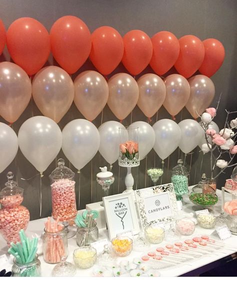 Candy bar for an event! Candy Bar Ideas Birthday, Candy Bar Ideas Sencillas, Bride Party Ideas, Bar Deco, Paper Lanterns Party, Sweet Corner, Simple Birthday Decorations, Party Tablescapes, Boy Decor