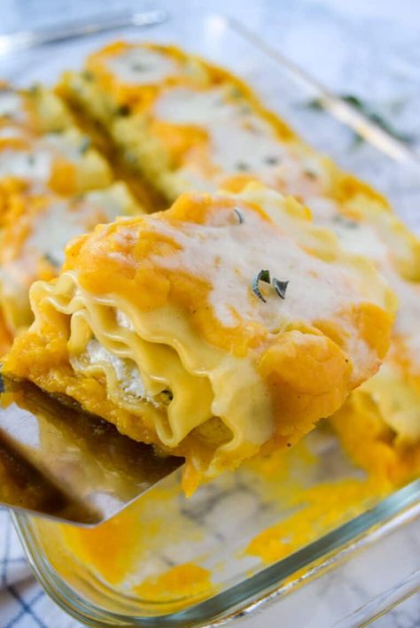 Butternut Squash Lasagna Rolls - Fresh Apron Butternut Squash Lasagna Roll Ups, Squash Lasagna Roll Ups, Butternut Squash Lasagna Rolls, Spinach And Ricotta Lasagna, Squash Sauce, Butternut Squash Spinach, Frozen Butternut Squash, Butternut Squash Sauce, Autumn Recipes Vegetarian