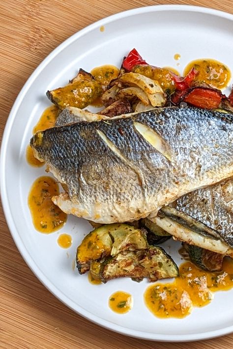 Easy Spicy Recipes, Branzino Recipe, Potatoes And Vegetables, Pan Seared Steak, Squash Vegetable, Top Sirloin Steak, Lemon Potatoes, Sirloin Steak, Onion Gravy