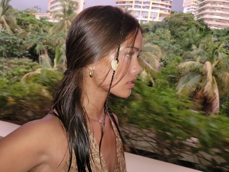 I put some shells in my braids Aesthetic Surgeon, Beach Braids, Marguerite Duras, Mermaid Braid, Wild Heart, Hakuna Matata, Natural Beauty Tips, Foto Ideas Instagram, Island Girl