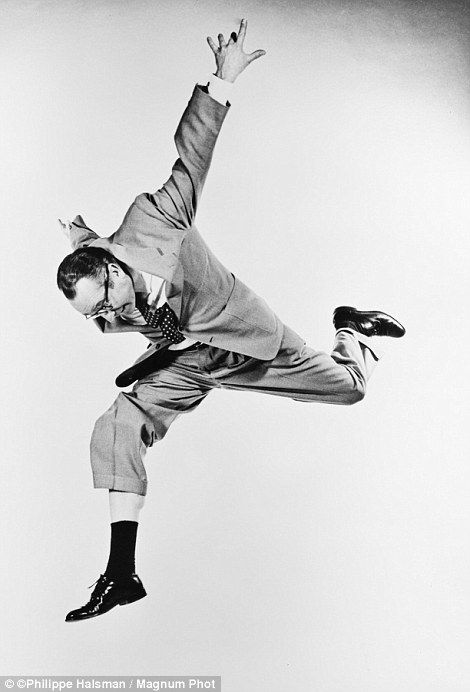 Silent film comedian, Harold Lloyd, faces downwards as he leaps into the air: Photographer Philippe Halsman Philippe Halsman, Fun Poses, Harold Lloyd, Action Pose Reference, Anatomy Poses, Body Reference Poses, Human Poses Reference, Famous Stars, Silent Movie