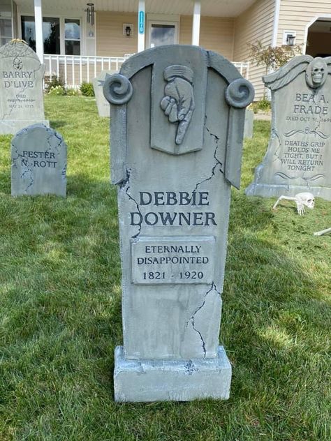 Plywood Headstones Halloween, Diy Wooden Gravestones, Diy Halloween Tombstones Styrofoam, Diy Mausoleum, Halloween Gravestones Sayings, Cool Tombstones, Funny Tombstones Halloween, Homemade Gravestones, Halloween Tombstones Diy Funny