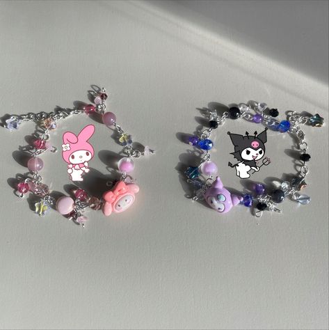 Sanrio kuromi mymelody bracelets Kuromi Beads, Kuromi Bracelet, Pony Bead Bracelets, Twins Gift, Bead Ideas, Sanrio Kuromi, Pony Beads, Jewelry Inspo, Beads Bracelet