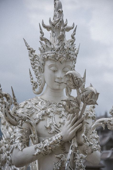 This White Temple In Thailand Is Both Heaven And Hell Thailand Temple, Wat Rong Khun, Beautiful Temple, Temple Photography, White Temple, Thailand Holiday, Asian Architecture, Chiang Rai, Thai Art