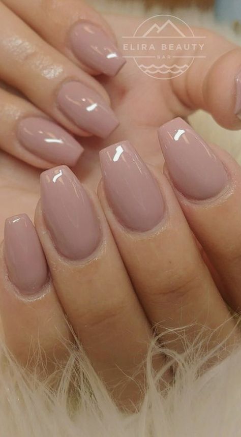 Fall Toe Nails, Gold Gel Nails, Pink Tip Nails, Nail Shades, Summer Nail Colors, Neutral Nail, Pink Nail Colors, Boho Nails, Golden Nails