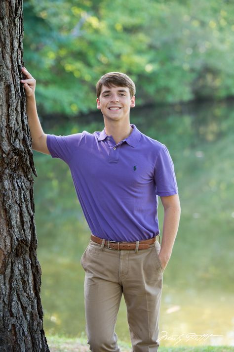 Male Senior Beach Photos, Senior Photos For Guys, Senior Picture Ideas For Guys Beach, Beach Senior Photos Guys, Senior Boy Picture Ideas, Guys Senior Pictures, Unique Senior Picture Ideas For Guys, Senior Photos Beach Guy, Boy Senior Photos Nature