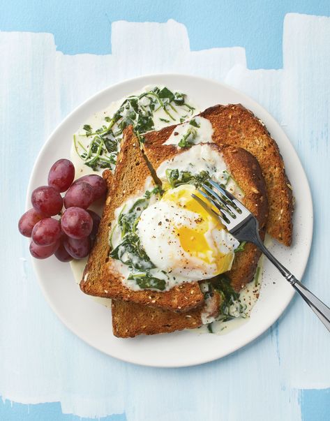 Poached Eggs on Toast with watercress sauce Recipe Watercress Sauce, Poached Eggs On Toast, Eggs On Toast, Protein Oats, Spring Dishes, Prep Breakfast, Egg Toast, Poached Egg, Delicious Donuts