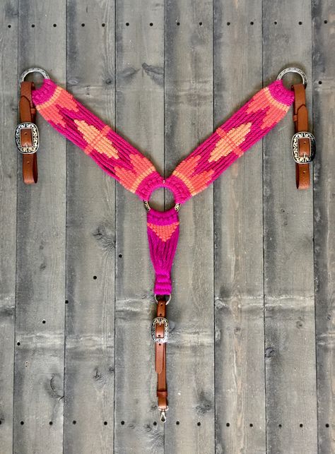 Combinations of Pink and Coral Mohair Breast Collar.  Leather Tugs are Saddle Tan, with Jeremiah Watt Buckles and Rings. Mohair Breast Collars For Horses, Pink Horse Tack Western, Mohair Breast Collar, Pink Horse Tack, Mohair Weaving, Western Tack Sets, Barrel Racing Tack Sets, Barrel Racing Tack Rodeo, Bling Horse Tack