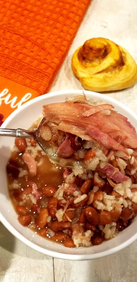 Smoked Turkey Dinner Ideas, Recipes Using Smoked Turkey Leg, Turkey Leg Meal Ideas, Crockpot Pinto Beans With Smoked Turkey, Smoked Turkey Meals, Smoked Turkey Leg Soup, Smoked Turkey Legs Recipe Crock Pot, Turkey Legs In Crockpot, Pinto Beans With Smoked Turkey