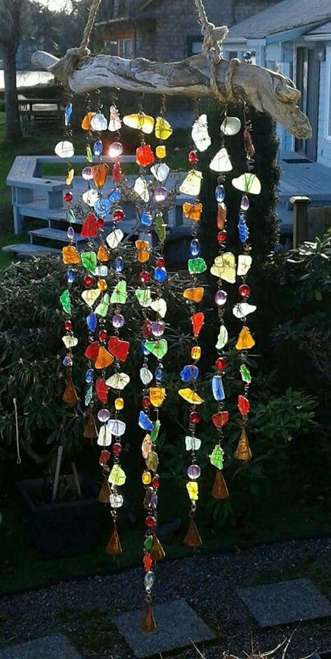 Sea Glass Chimes, Window Hanging Decor Ideas, Arts And Crafts For Couples Diy Projects, Nature Themed House, Whimsical Diy Decor, How To Make Wind Chimes Diy, Diy Whimsical Decor, Mismatched Decor, Diy Hippie Decor