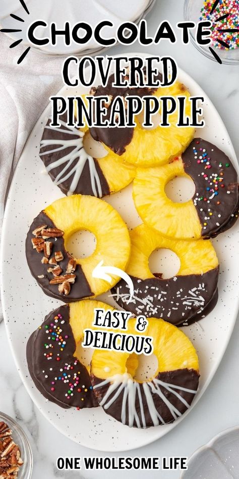 Chocolate covered pineapple on a white plate. Diy White Chocolate, Summer Party Desserts, Chocolate Covered Pineapple, Diy Pineapple, Pineapple Chunks, Chocolate Wrapping, Pineapple Slices, Chocolate Drip, Cute Snacks