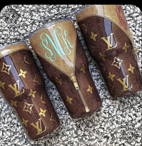 Zipper Tumbler, Custom Louis Vuitton, Yeti Mug, Yeti Cup Designs, Custom Yeti, Trendy Water Bottles, Gold Tumbler, Special Christmas Gift, Glitter Tumbler Cups