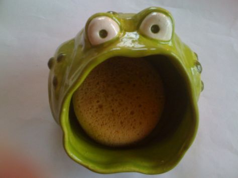 Pinch pot creature idea:  Kelly's wonderful Frog Sponge Holder! Pinch Pot Ideas Ceramics Animals, Clay Vessels Ideas, Frog Pinch Pot Ideas, Pinch Pot Animals, Pinch Pot Creatures, Monster Pinch Pot Ideas, Double Pinch Pot Animals, Creature Pinch Pots, Clay Sponge Holder