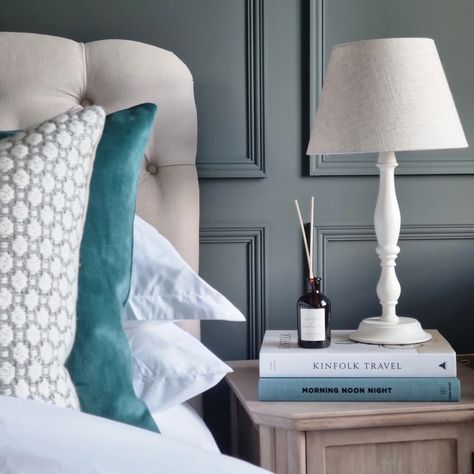 Designers favourite Farrow and Ball colours Cosy Bedroom Decor, Farrow And Ball Colours, Cozy Bedroom Decor Ideas, English Interior Design, Cushion Combinations, Cozy Bedroom Decor, Professional Interior Design, Airbnb Design, Cosy Bedroom