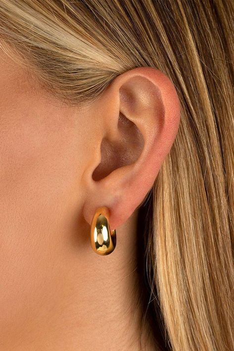 Earrings brass gold plated earring قلادات متدلية, Simple Gold Earrings, Awesome Tattoo, Classy Earrings, Modern Gold Jewelry, Fancy Jewellery Designs, Hoop Earrings Style, Ear Ring, Bangles Jewelry Designs