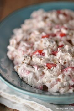 Diced Strawberries, Pretzel Salad Recipe, Strawberry Pretzel Salad Recipe, Strawberry Pretzel Salad, Pretzel Salad, Strawberry Pretzel, Fruit Dishes, Fruit Salad Recipes, Dessert Salads