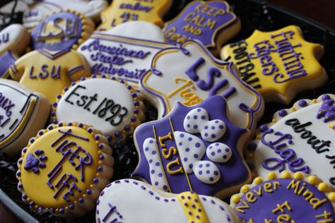 LSu Football, Louisiana State, Geaux Tigers, lsu cookies, custom cookies, NFl, tailgating, football cookies, LSU Tigers, sports cookies Lsu Cookies, Lsu Tailgate, Lsu Graduation, College Cookies, Tiger Cookies, Football Wallpaper Iphone, Sports Cookies, Tailgate Snacks, Tiger Cake