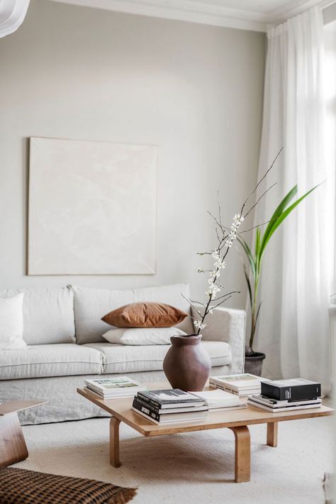 Swedish Living Room, Interior 2024, Swedish Home, Japandi Living Room, Japandi Living, Swedish House, Interior Deco, Scandinavian Interior, Scandinavian Home