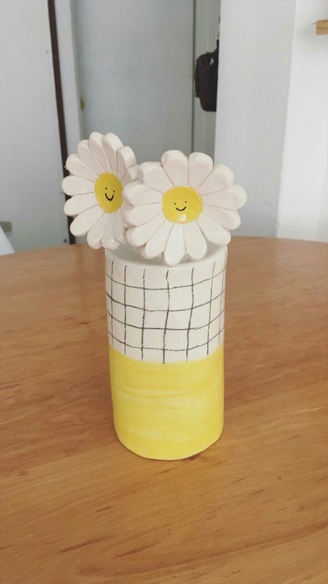 Air Clay Vase, Air Dry Clay Flower Pots, Air Dry Clay Mug, Air Dry Clay Pot, Air Dry Clay Vase, Air Dry Clay Flowers, Diy Air Dry Clay, Air Dry Clay Projects, Clay Flower Pots