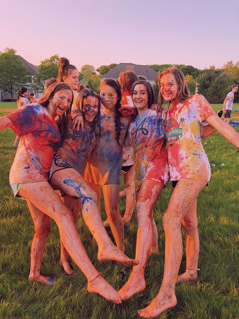 #paint #vsco #friends #summer Summer 16 Aesthetic, Cute Summer Ideas With Friends, Group Party Ideas, Nostalgic Summer Aesthetic, Summer Teenage Dream, Vsco Friends, Vsco Inspiration, Our Last Summer, Summer Camp Aesthetic