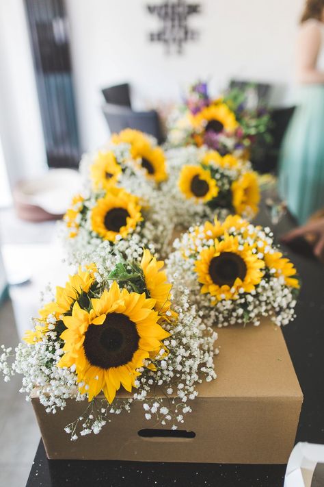 Farm Wedding Bridesmaids, Bride Bouquets Sunflowers, Sunflower And Baby Breath Bouquet, Sunflower Centerpieces Wedding, Sunflower Bouquet Wedding, Sunflower Bridesmaid Bouquet, Sunflower Bridal Bouquet, Wedding Bridesmaid Bouquets, Sunflowers And Roses