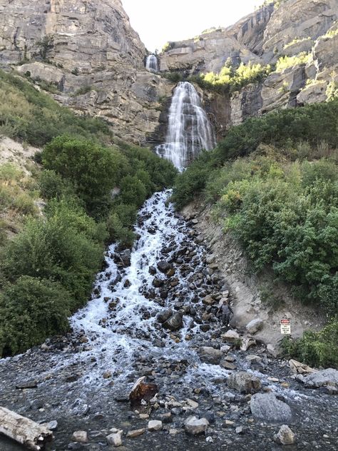 Bridal Veil Falls Utah, Utah Trip, Beach Mural, Class Art Projects, Bridal Veil Falls, Oil Painting Inspiration, Provo Utah, Utah Travel, Summer Bucket Lists