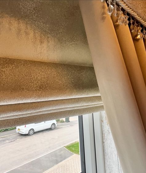 Going for gold. Lovely to see all the warm natural tones back in favour Dreamy bedroom make-over Fully trimmed shaped pelmet & matching romanblind with gold silk curtains. #curtains #drapes #handmade #bespoke #romanblind #shapedpelmet #pelmet #beaded #curtainmaker #luxurydecor #newbuild #interior #interiorstyle #homestyle #softfurnishings #homedecor #homesweethome #istacurtains Silk Curtains, Going For Gold, Dreamy Bedrooms, Gold Silk, Roman Blinds, Luxury Decor, Natural Tones, New Builds, Soft Furnishings