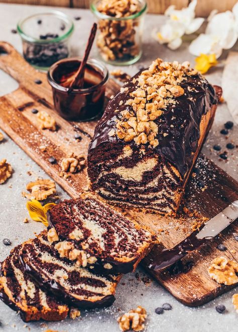 Zebra Cake (Marble Cake) Vegan Marble Cake, Food Pastries, Zebra Marble, Cake Marble, Zebra Cakes, Vegan Apple Cake, Pumpkin Swirl Cheesecake, Coffee Biscuits, Marble Cake Recipes