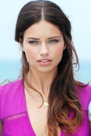 The model will appear in a fashion-focused outing of the CBS comedy in November. Adriana Lima Face, Face Morph, Lima Model, Ugly Photos, Summer Hair Care, Rachel Bilson, Brooke Shields, Victorias Secret Models, Victoria Secret Angels