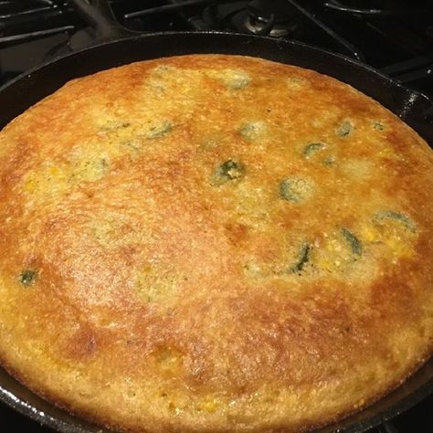 Authentic Mexican Corn Bread | "This recipe is AMAZING. Very moist and so delicious! I added 3 diced jalapenos to the recipe to give it a little spice and it was really great!" Sweet Mexican Cornbread, Authentic Mexican Corn, Pioneer Woman Jalapeño Cornbread, Fiesta Cornbread, Pioneer Woman Mexican Cornbread, Jalapeno Corn Spoon Bread, Cornmeal Bread, Mexican Cornbread Recipe, Baked Food