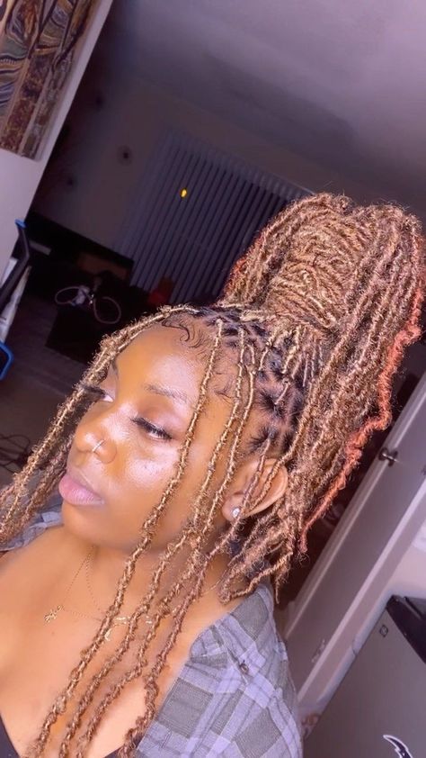 Soft Locs Formal Hairstyles, Pineapple Ponytail With Soft Locs, Extended Soft Locs Hairstyles, Curled Soft Locs, Soft Locs High Ponytail, 28inch Soft Locs, Baddie Soft Locs Hairstyles, Styles To Put Soft Locs In, Cute Styles For Soft Locs