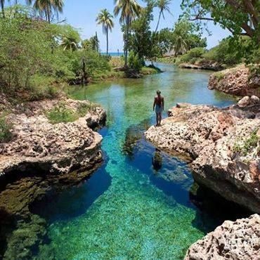 Guts River - Manchester Jamaica Best Cruise Lines, Central America Destinations, Cruise Holidays, Holidays Around The World, Montego Bay, Summer Bucket Lists, Honeymoon Destinations, Bolivia, Central America