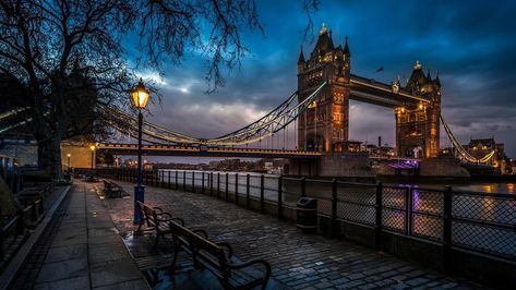 #evening #europe tower bridge #london #lighting tourist attraction #morning #metropolis #dusk #landmark #city #water urban area #night #cityscape #sky #reflection #bridge #1080P #wallpaper #hdwallpaper #desktop Bridge Wallpaper, London Wallpaper, Image Spiderman, Bridge City, Westminster Bridge, Wallpaper Computer, Panoramic Photography, Wallpaper Uk, Tower Bridge London