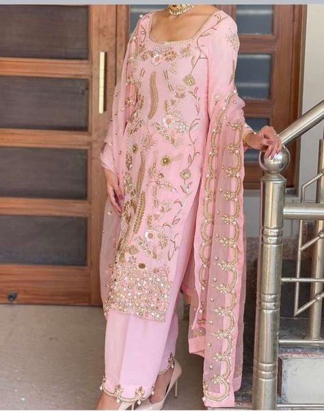 Pink Suits Women, Indian Formal Wear, Heavy Suits, Latest Saree Trends, Velvet Suit Design, Embroidery Fashion Detail, Punjabi Outfits, Indian Designer Suits, Boutique Suits